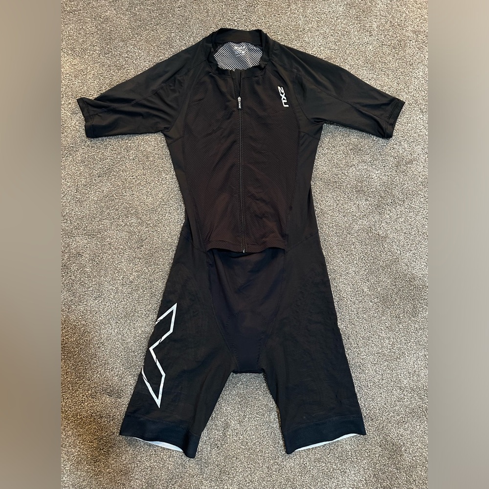 2XU 1050 Tri Suit (NWOT)